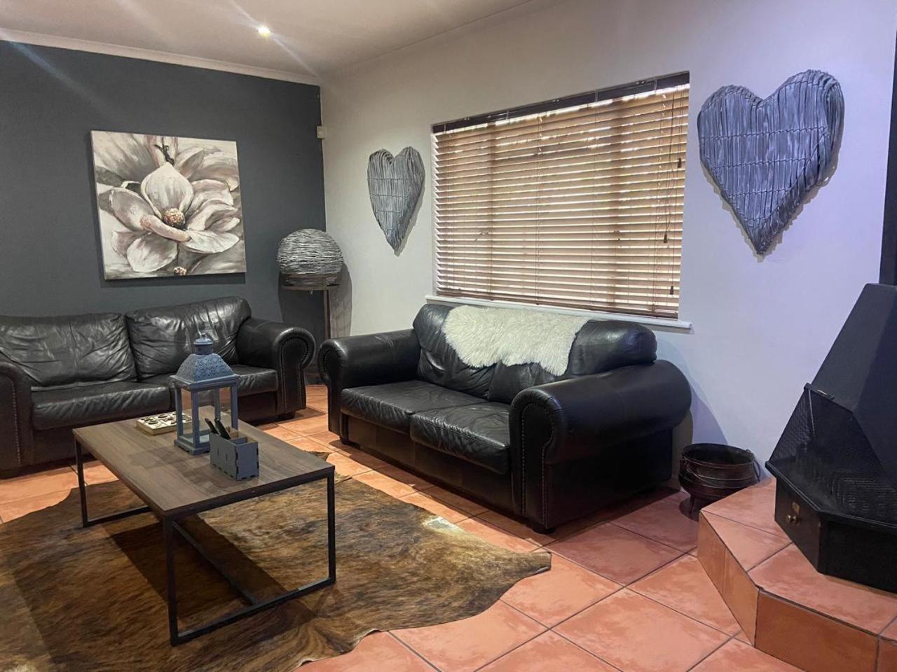 Karoo Heart Lägenhet Beaufort West Exteriör bild